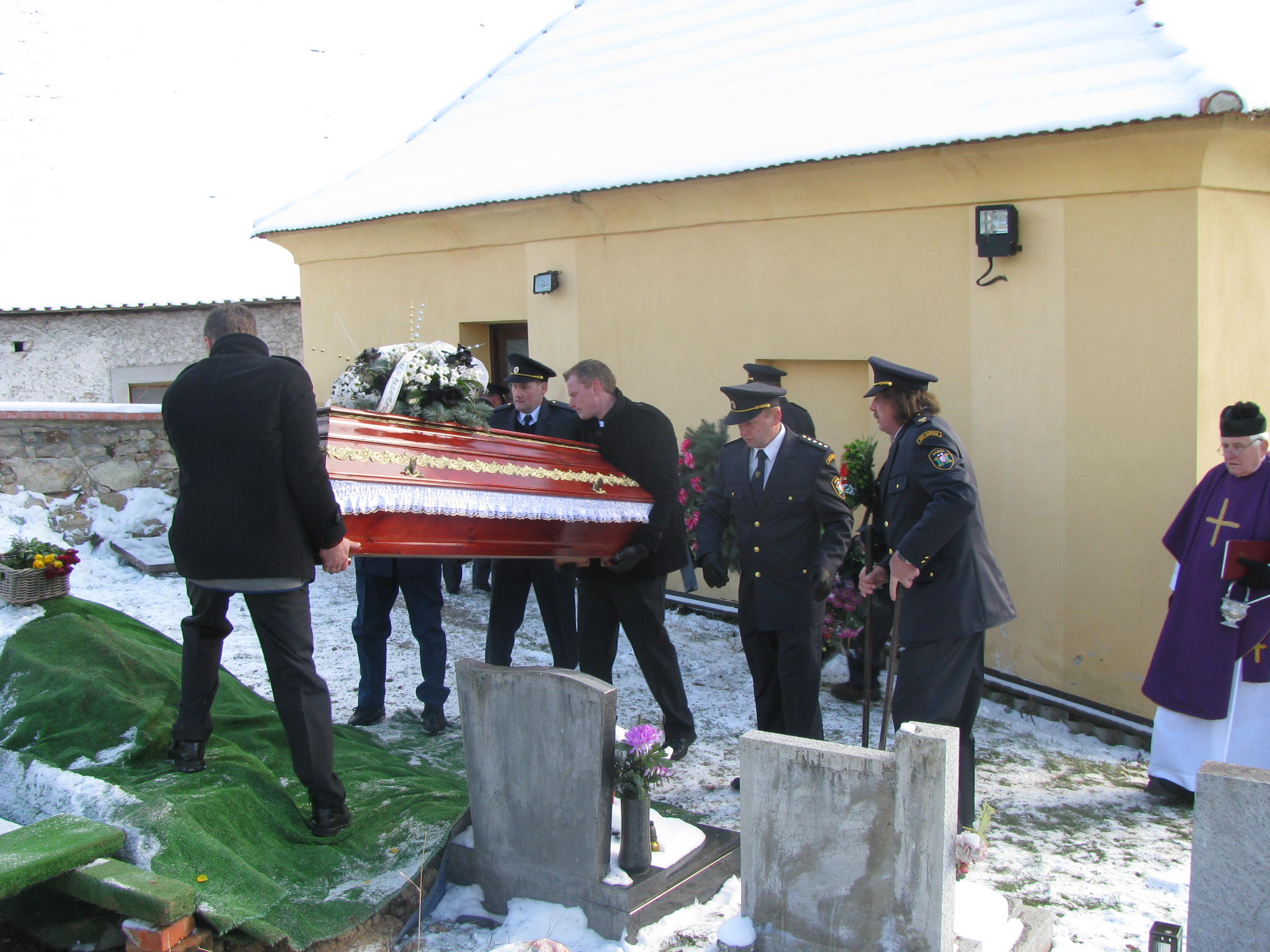 pohřeb Matušková prosinec 2012 046